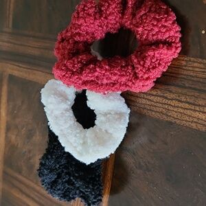 NEW 3 Piece Elegant Bohemian Fabric Thick Hair Scrunchies Cream Black Maroon